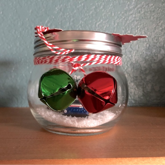 Car in a Jar Waterless Snow Globe USPS Mail Vehicle 1971 Jeep - Picture 6 of 10